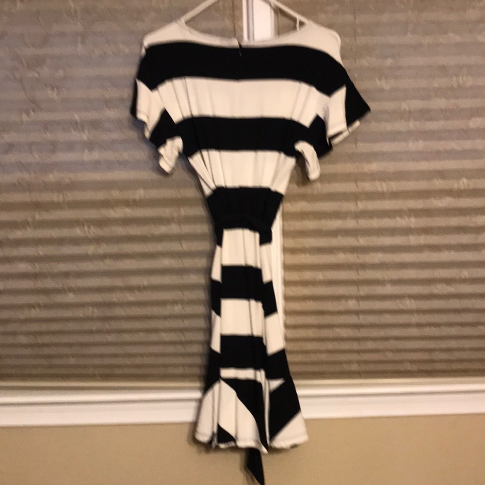 Loft dress - Picture 2 of 4